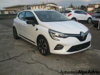 Foto 4 di  Clio Limited TCe 90 CV  Benzina